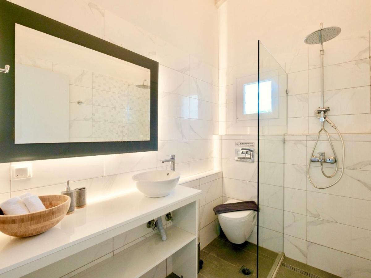Beachfront Stato Da Mar By Dadovillas Villa Almiros Beach