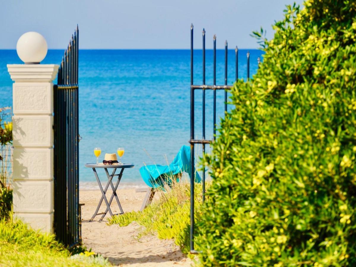 Villa Beachfront Stato Da Mar By Dadovillas