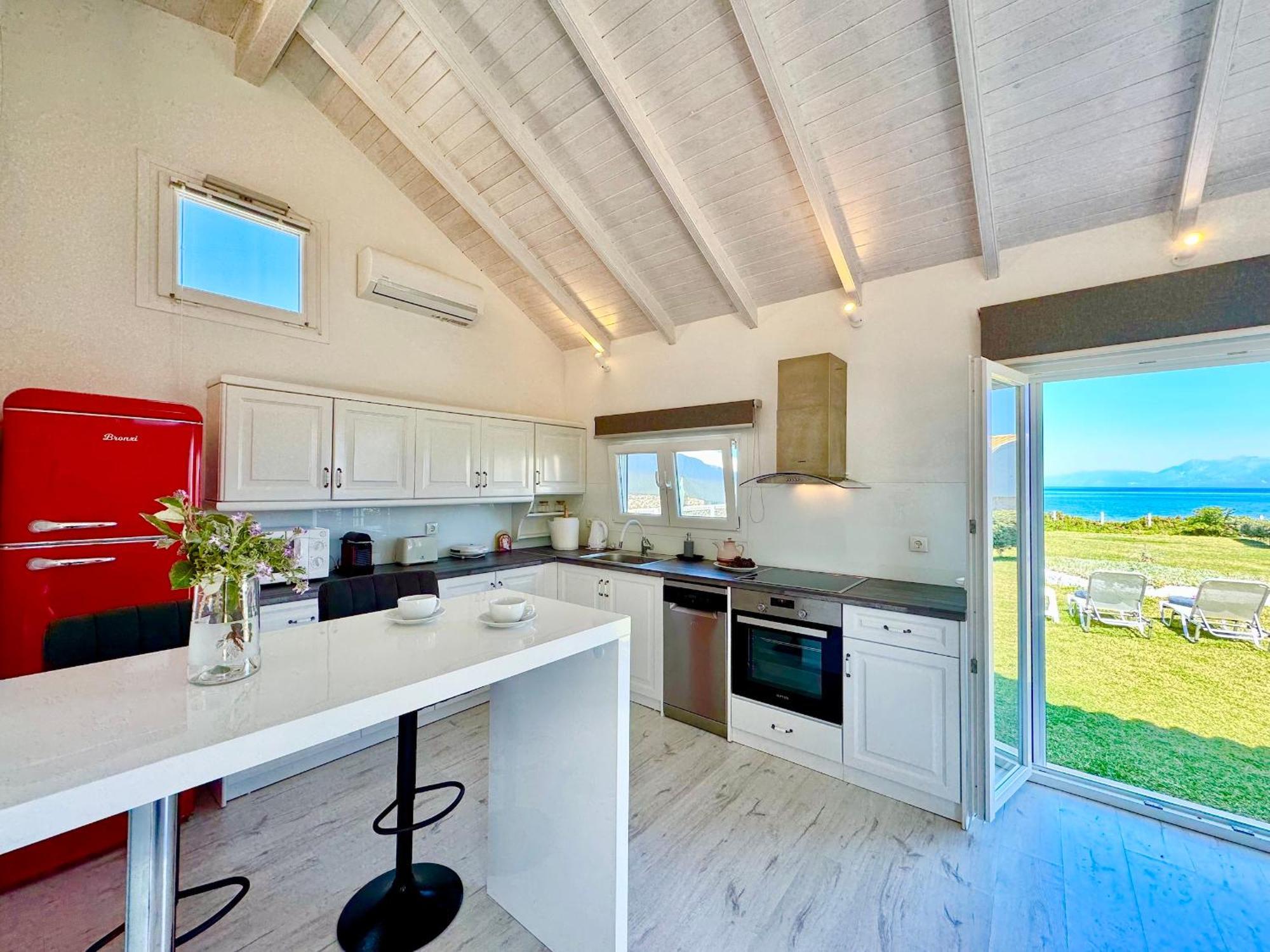 Villa Beachfront Stato Da Mar By Dadovillas Almiros Beach