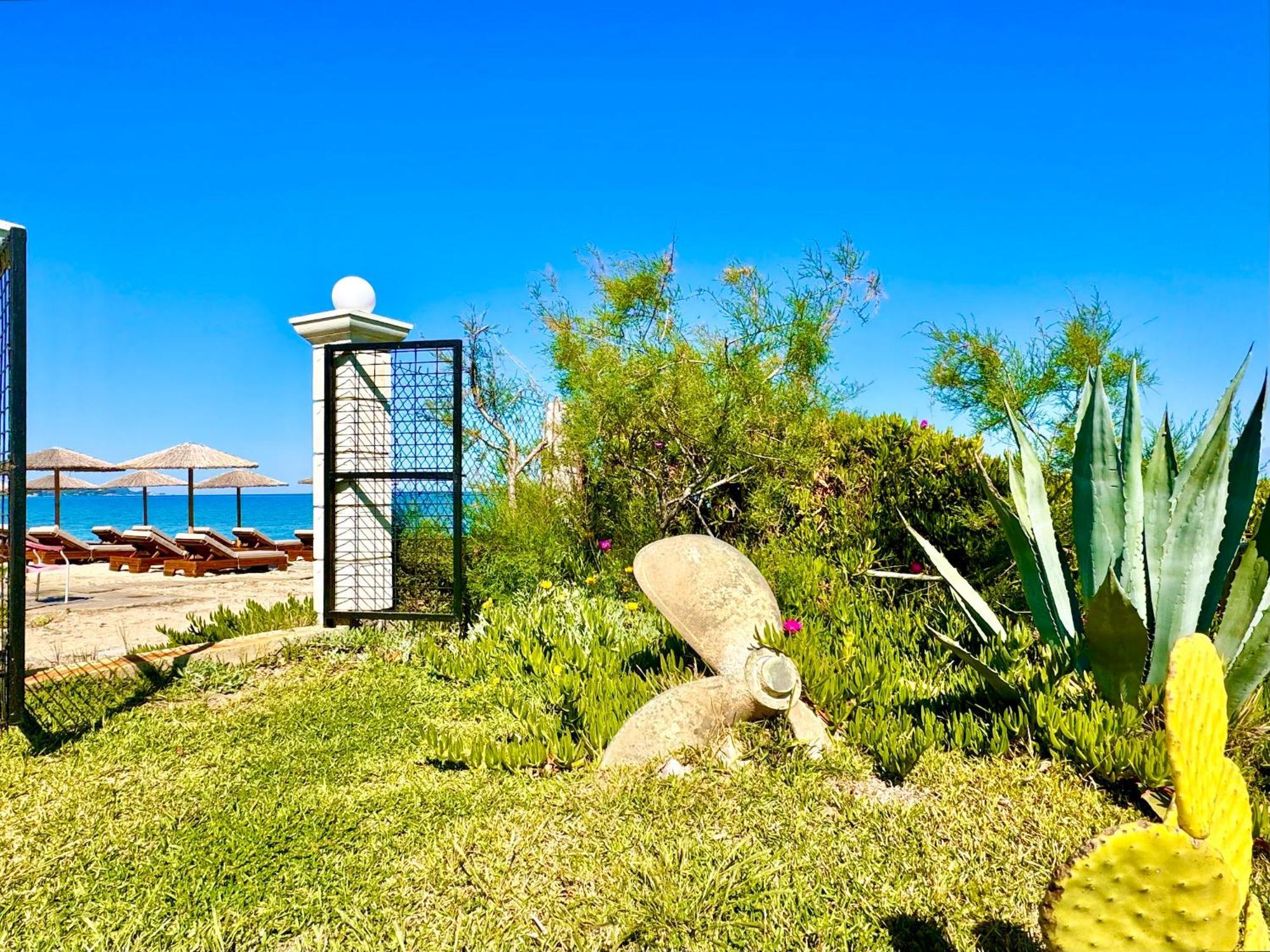 Beachfront Stato Da Mar By Dadovillas Almiros Beach